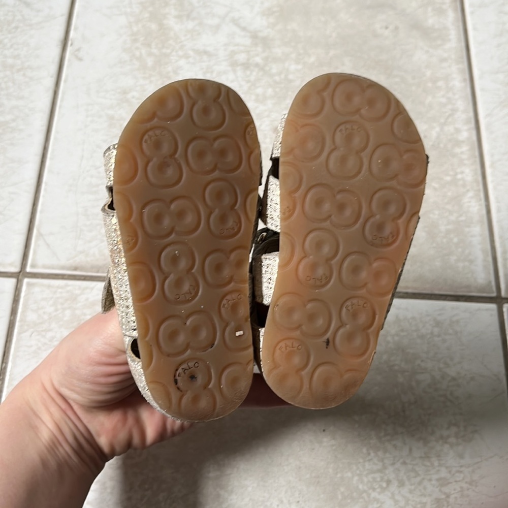 Naturino Falcatto girls gold sandal 21 - Picture 5 of 6